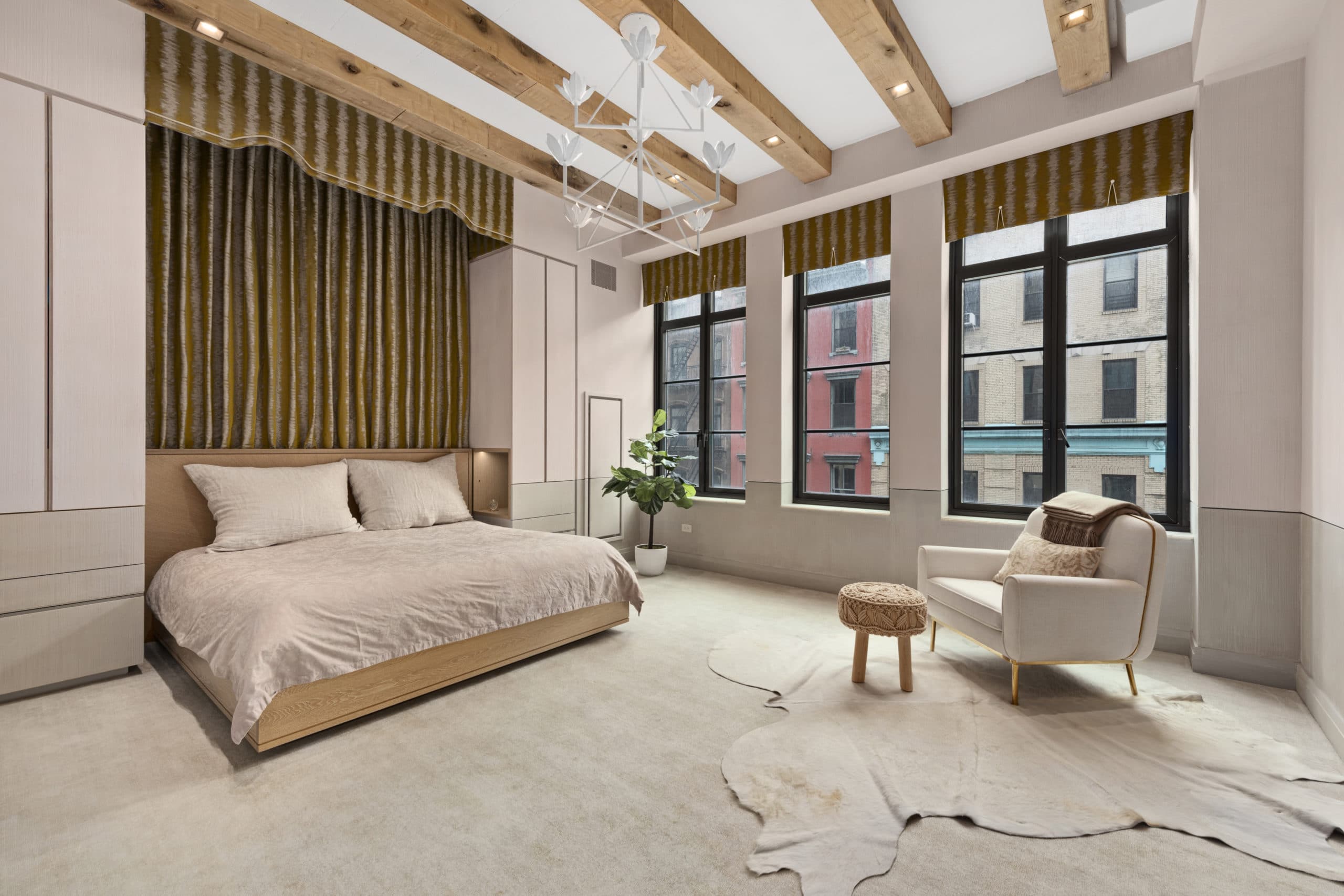 Jeff Koons, 976 Madison Avenue, New York, May 30–August 24, 2018